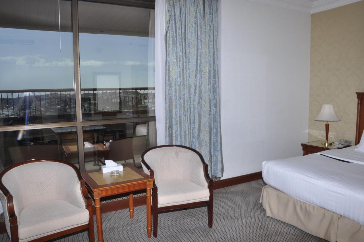 Le Meridien Al Hada Luaran gambar